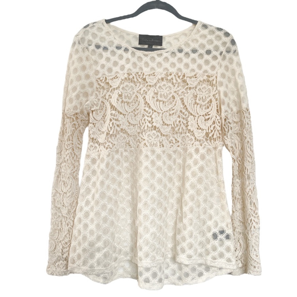 Anthropologie / Sunday in Brooklyn lace top // Size: M